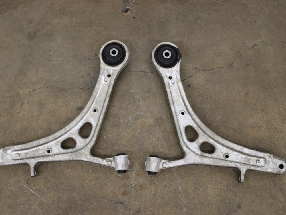 JDM 2008-2014 SUBARU STI IMPREZA OEM ALUMINUME FRONT LOWER CONTROL ARM: Image 2