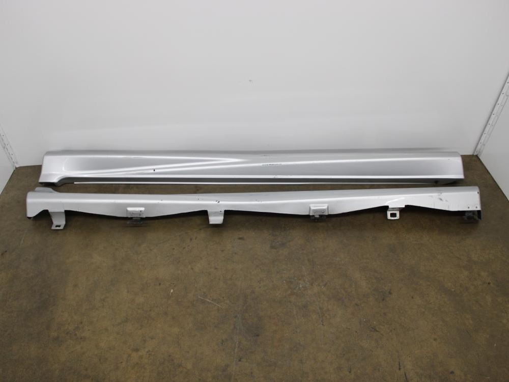 JDM 1999-2005 MAZDA MIATA SIDE SKIRTS IN A VERY GOOD CONDITION: Image 2