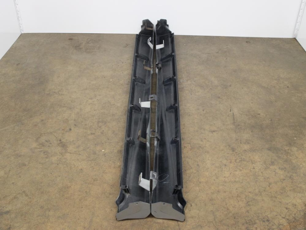 JDM 1999-2005 MAZDA MIATA SIDE SKIRTS IN A VERY GOOD CONDITION: Image 6