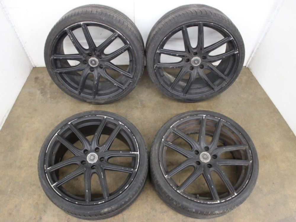 BADX 18X8 +45 5X114.3 WINRUN 225-35R20: Image 1