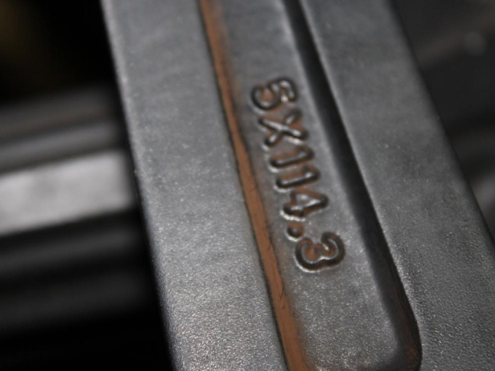 BADX 18X8 +45 5X114.3 WINRUN 225-35R20: Image 3
