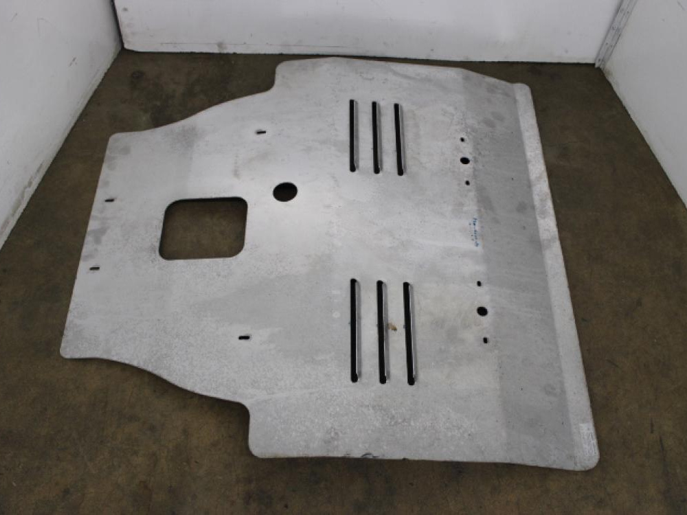 03-08 SUBARU FORESTER SG9 SKID PLATE: Image 3