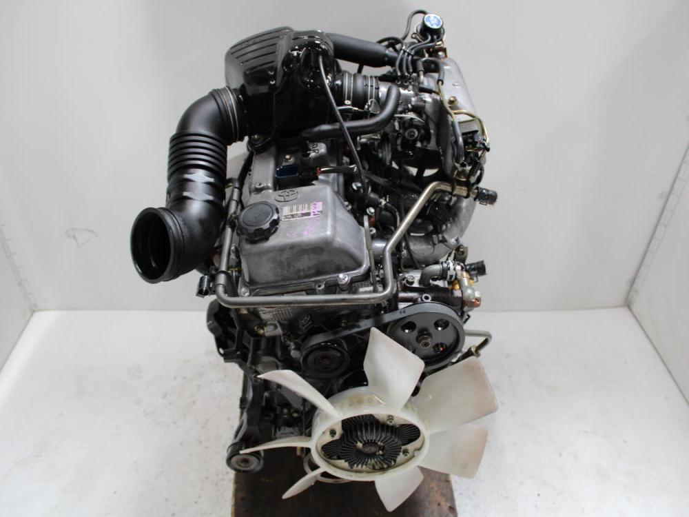 JDM 1995-2004 TOYOTA 4RUNNER, TACOMA, T100 3RZ-FE 2.7L DOHC 4CYL COIL TYPE 4 PORT ENGINE: Image 1