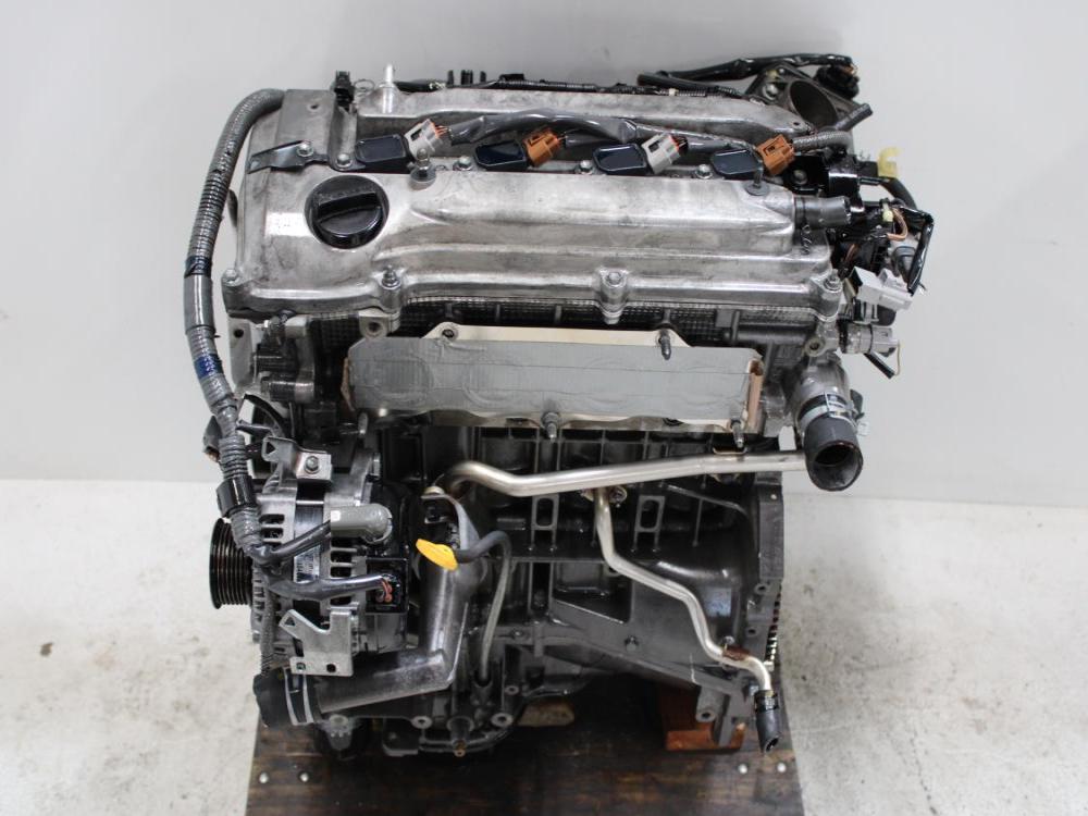 JDM 2001-2007 TOYOTA HIGHLANDER 2AZ-FE 2.4L DOHC VVTI ENGINE: Image 1