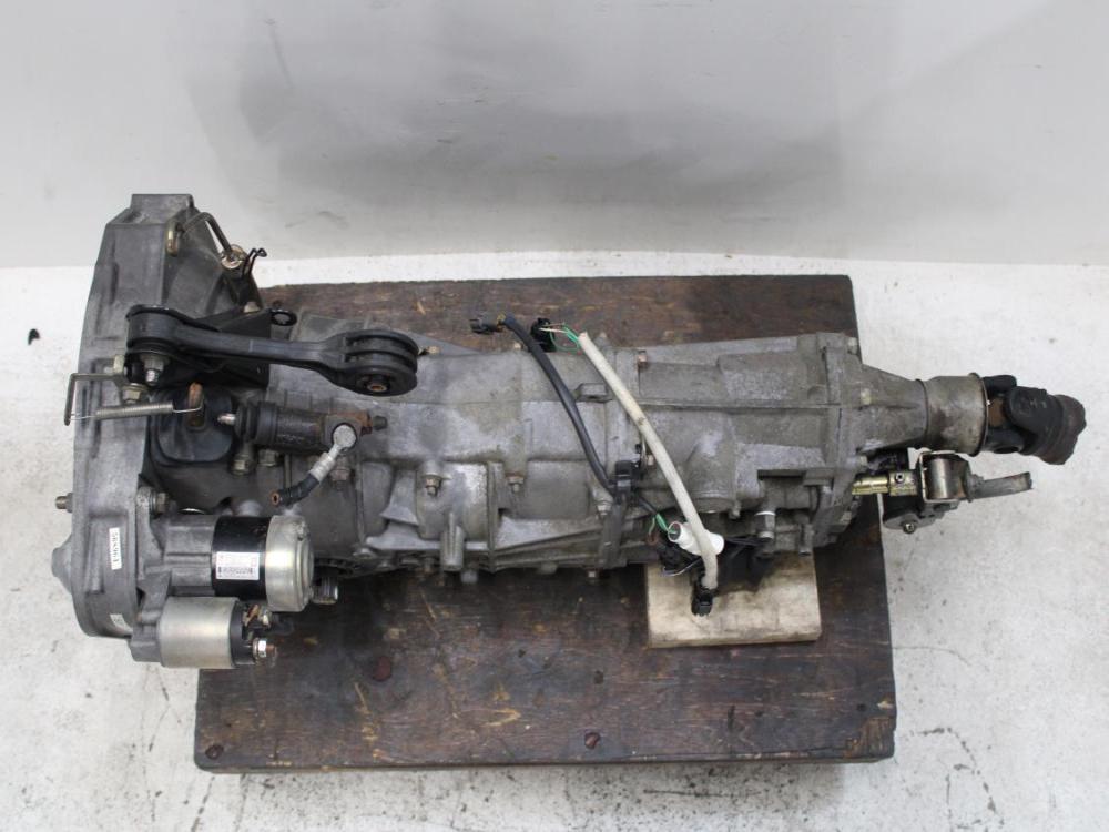 JDM 2002-2005 SUBARU IMPREZA WRX 5SPEED MANUAL TRANSMISSION AXLE MALE: Image 1